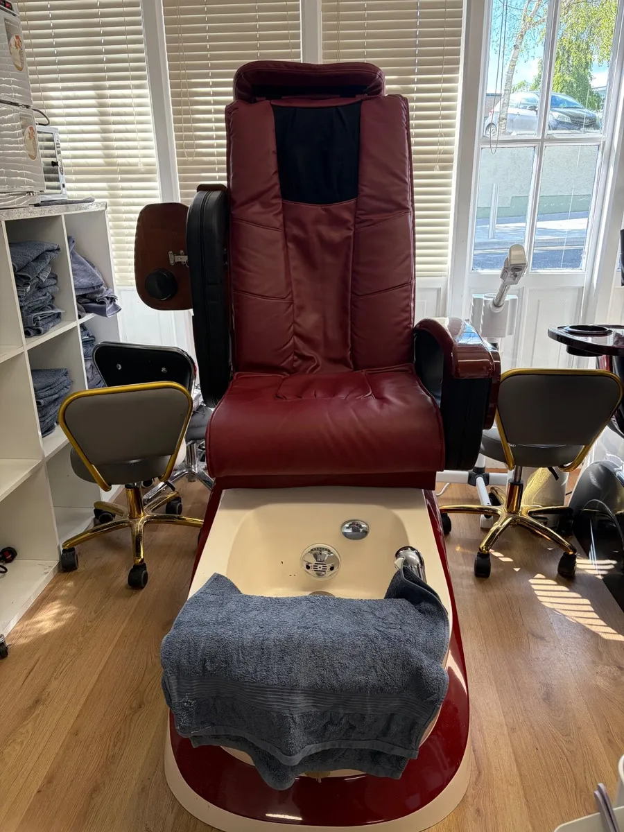 Massage chair for pedicure - Image 3
