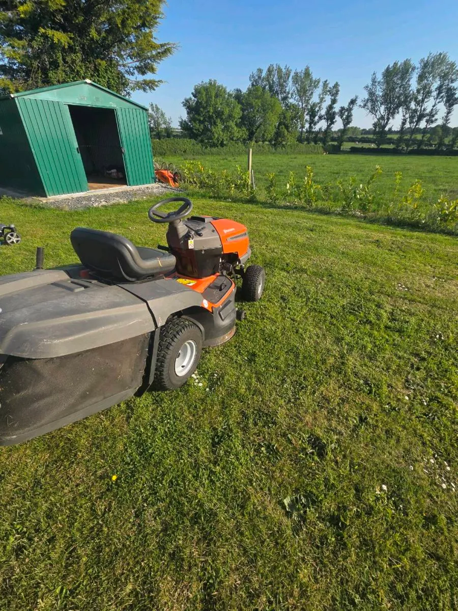 Ride on mower - Image 2