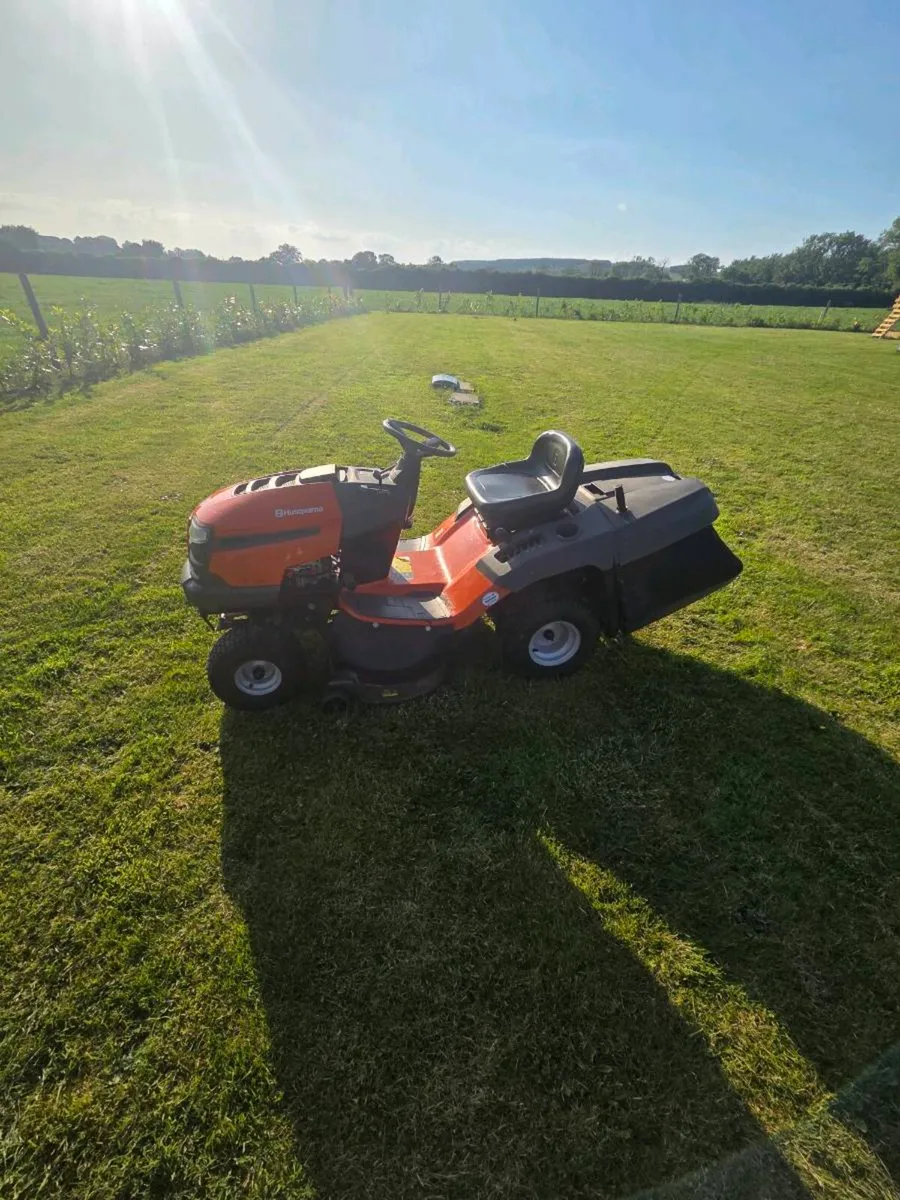 Ride on mower - Image 3