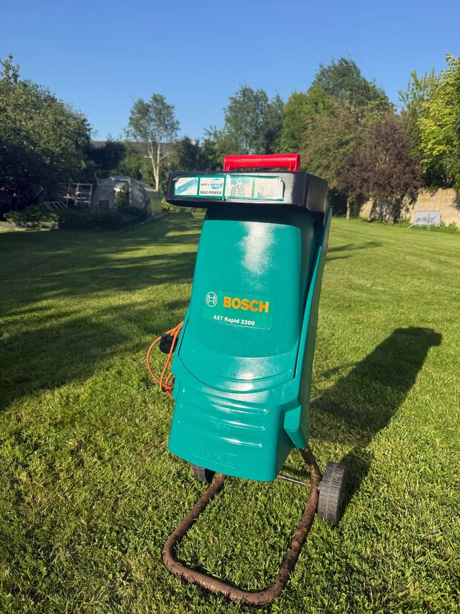 Bosch AXT Rapid 2200W Garden Shredder - Image 1