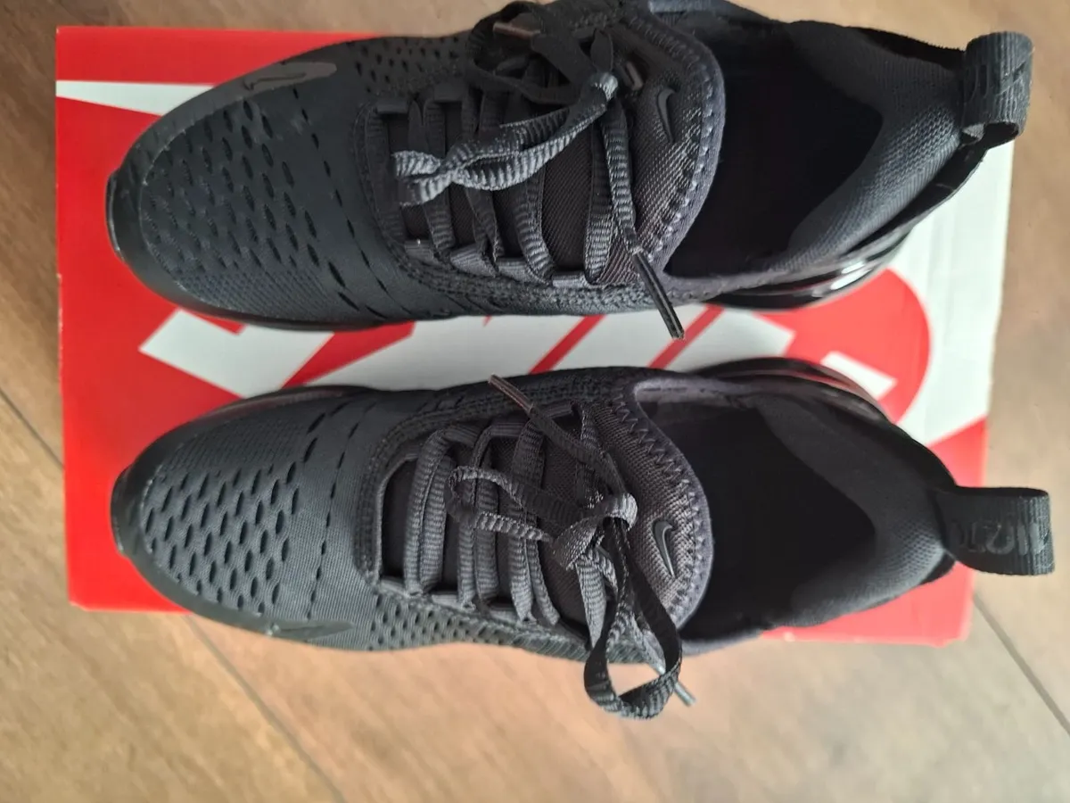 Nike air max brand new kids size 4 - Image 2