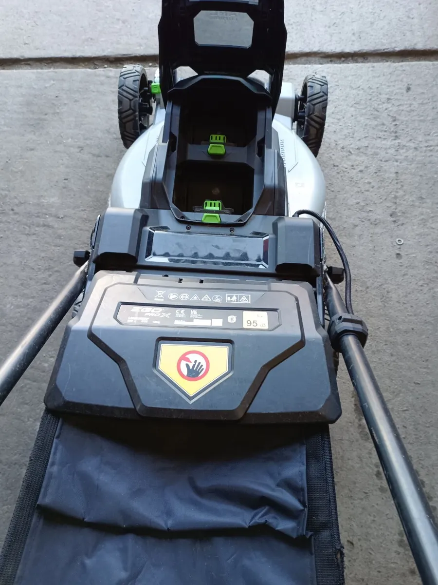 Self propelled lawnmower - Image 2