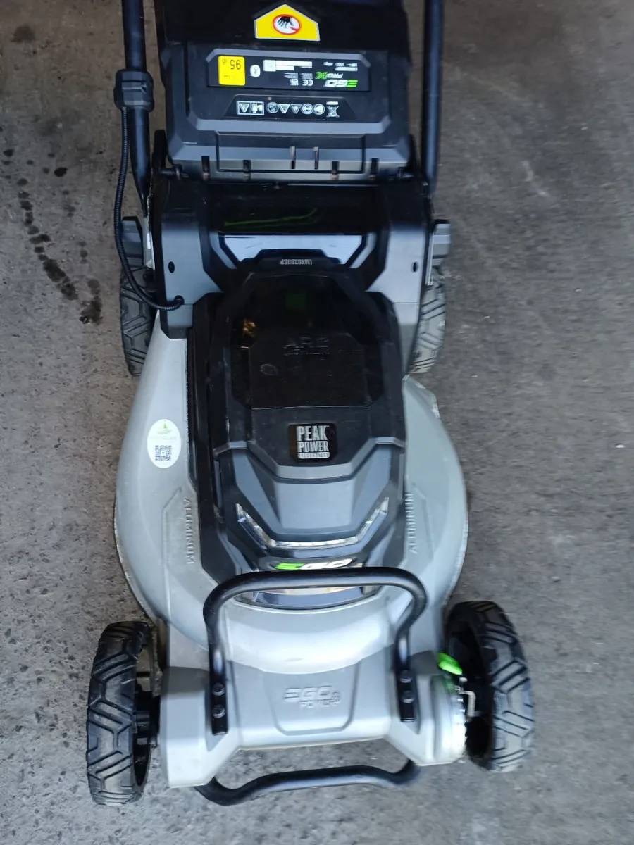 Self propelled lawnmower - Image 1