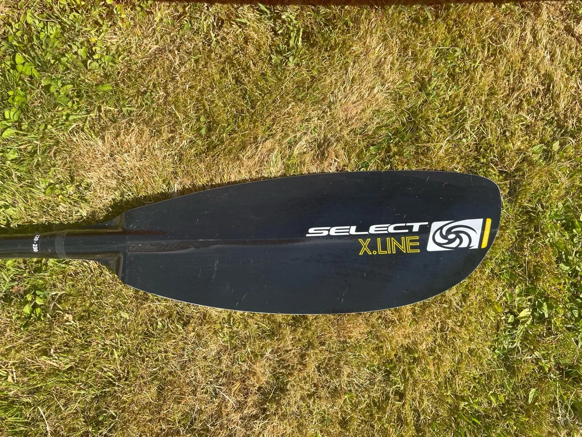 Sea Kayak - Valley Etain, paddle and wall rack - Image 3