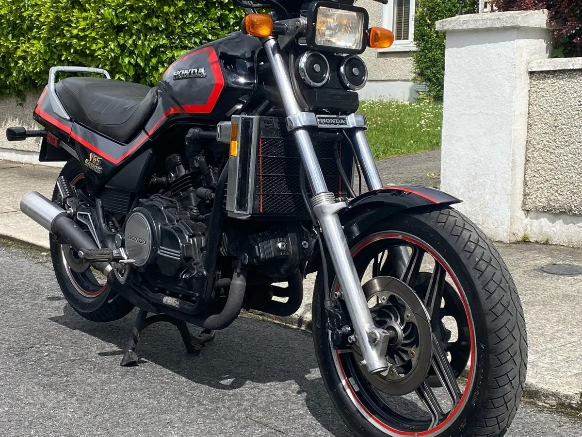1987 Honda Sabre 1100 V65 - Image 2