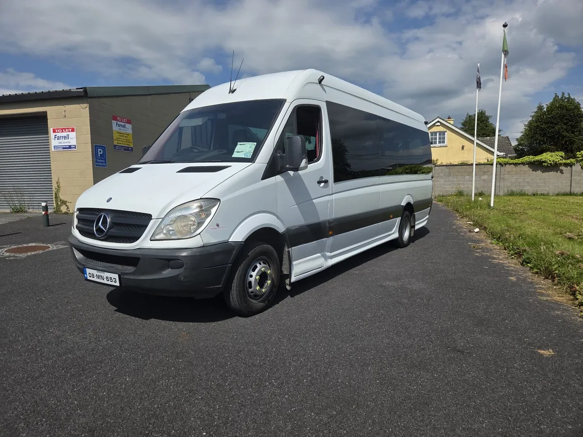 2009 Mercedes Sprinter Minibus 
X18 seater - Image 1
