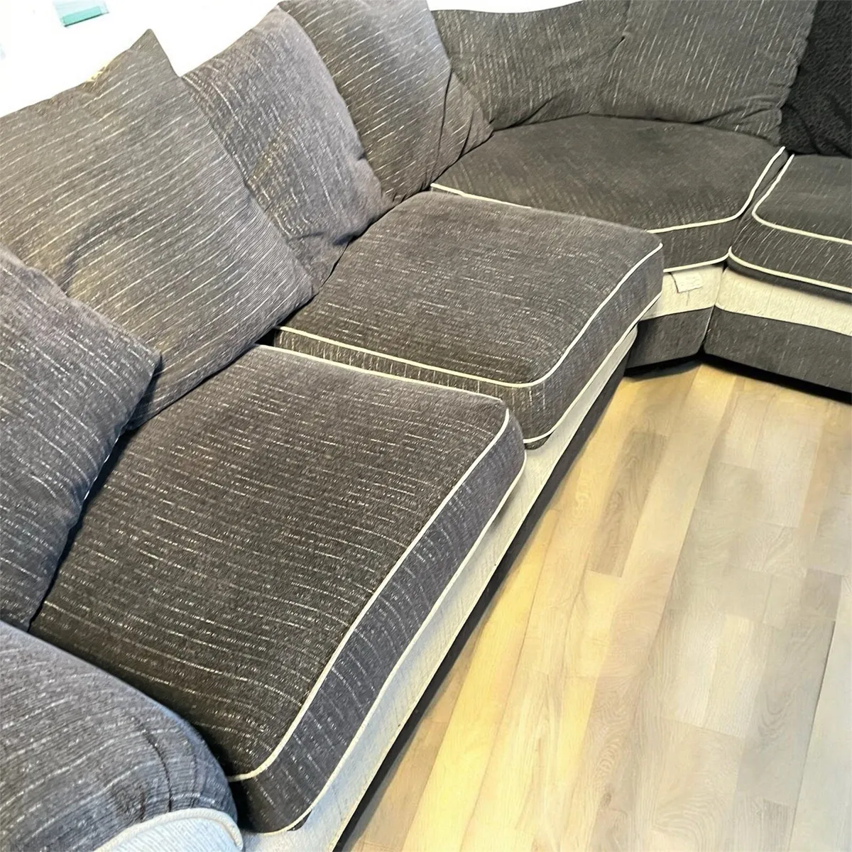 Dark grey corner sofa couch with armchair - Image 3