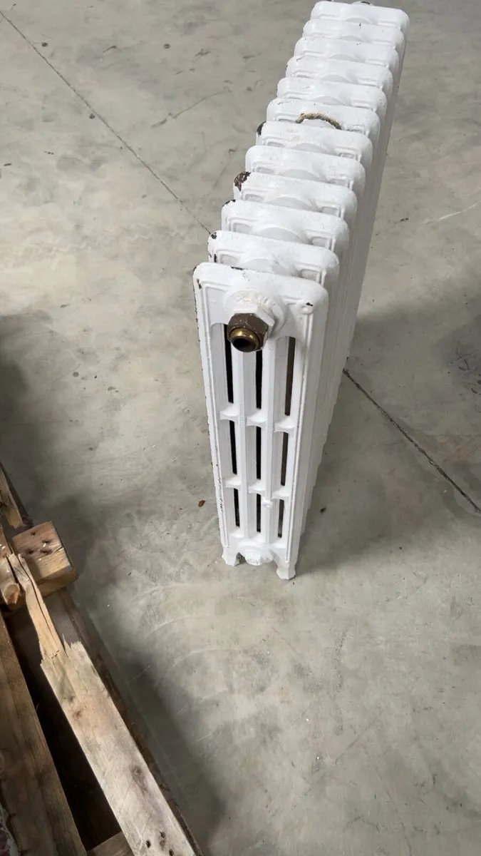 Cast iron Radiator - Image 1