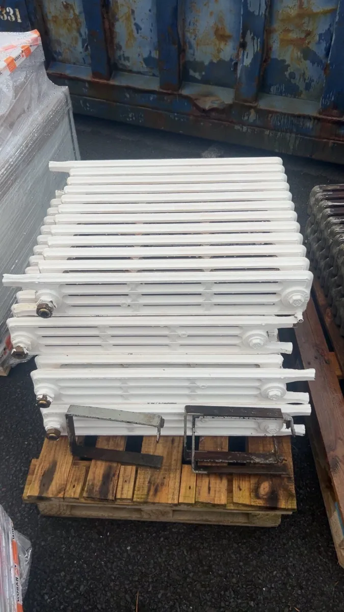 Cast iron Radiator - Image 3