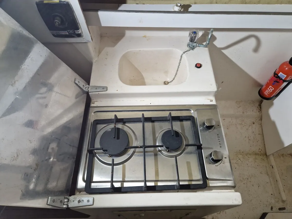 Cabin Cruiser - Image 3
