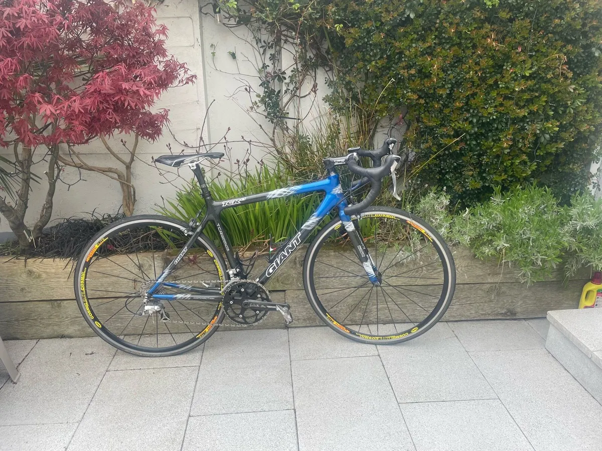 Giant road bike - Image 1