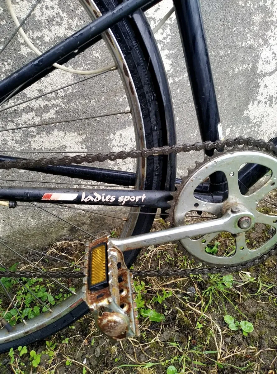 Vintage Raleigh Bike - Image 3