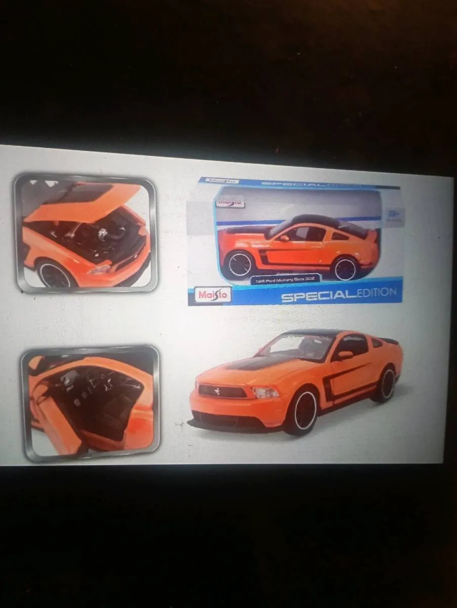 MAIISTO  FORD MUSTANG BOSS 1-24 SCALE DIE-CAST CAR - Image 1