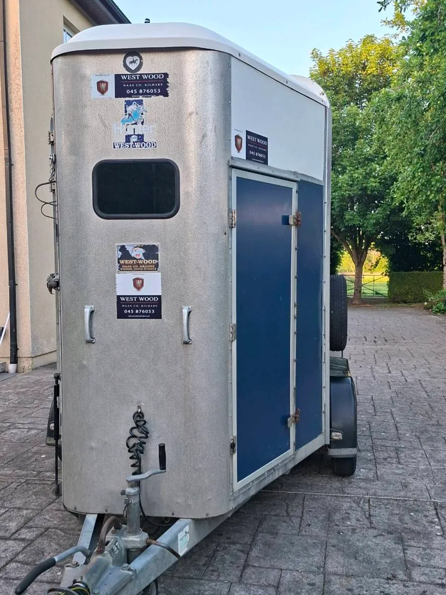 Ifor williams 505 horse box - Image 1