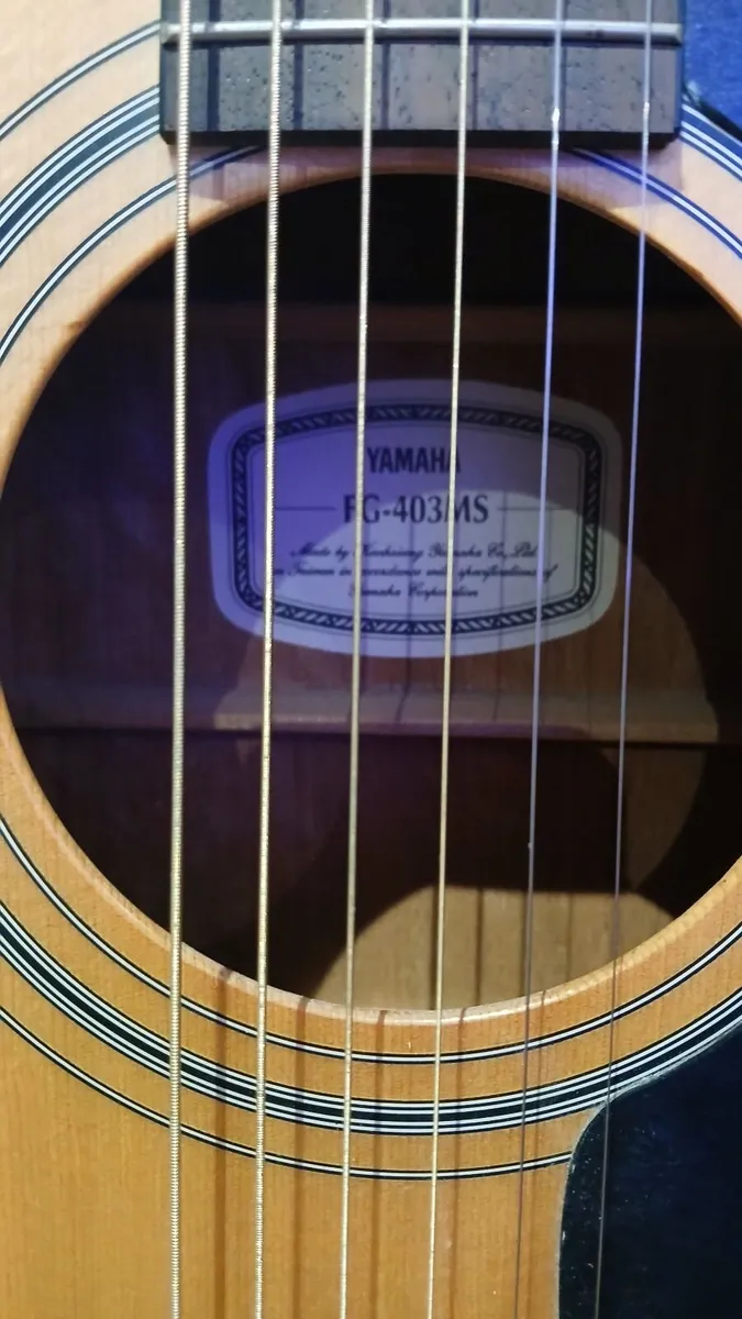 Yamaha FG 402 MS guitar - Image 3