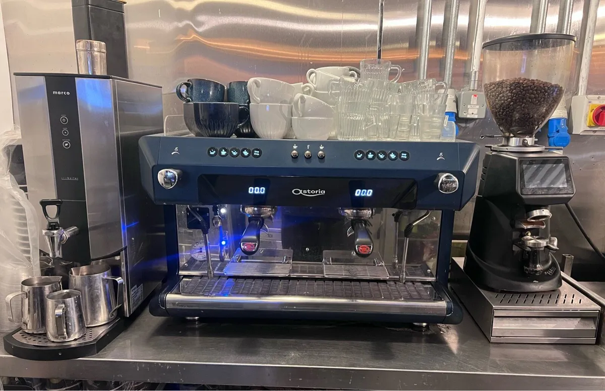 CafeRestaurant Equipments and furniture’s for sale - Image 1