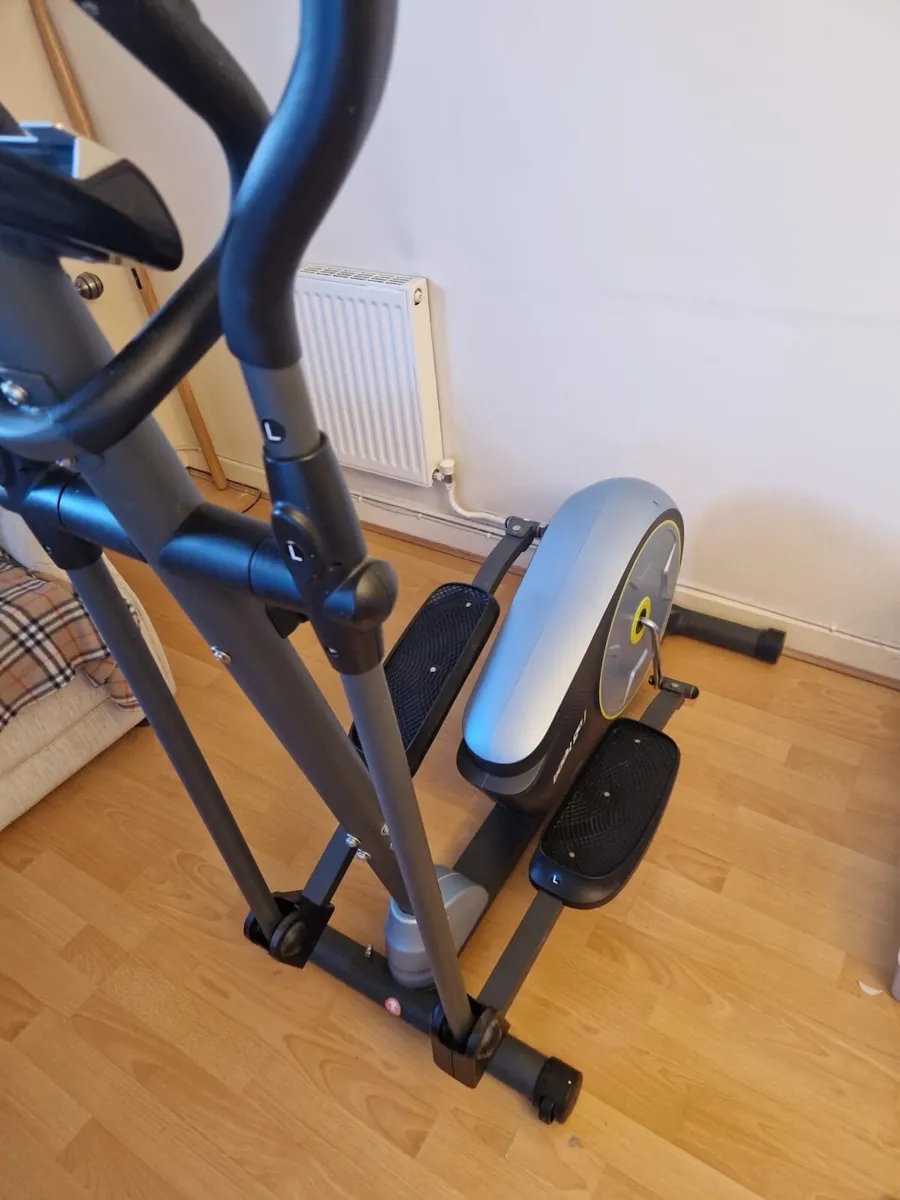 Elliptical Machine - Image 2