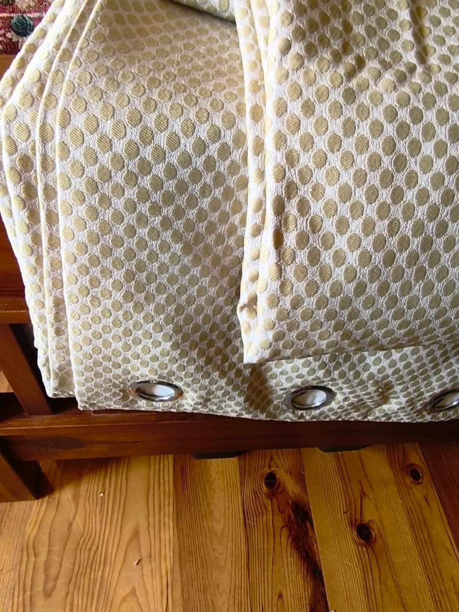 Beautiful new curtains, just out pkt 90/90 60 euro - Image 3