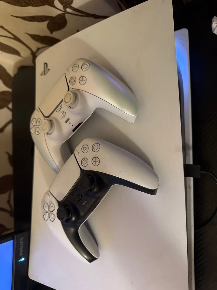 PlayStation 5 - Image 1