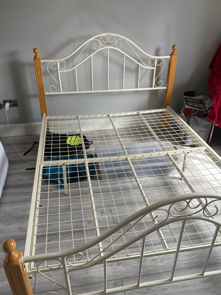 Double bed frame - Image 1