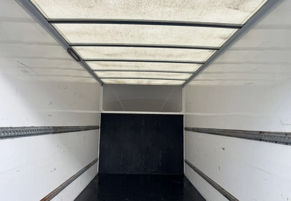 2022 Mercedes-Benz Sprinter Luton Box Van - Image 2