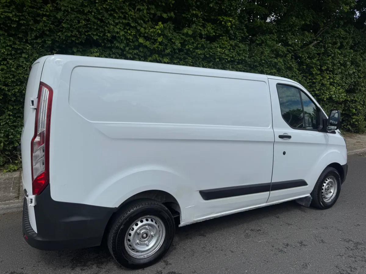 Ford Transit Custom - Image 2