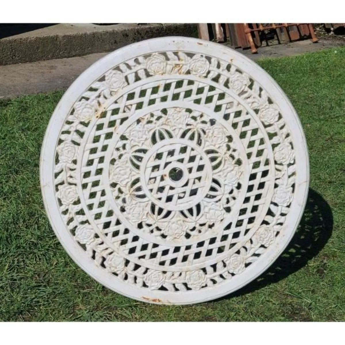 Cast Iron Table – Round – Large – Style H – H295 - Image 2