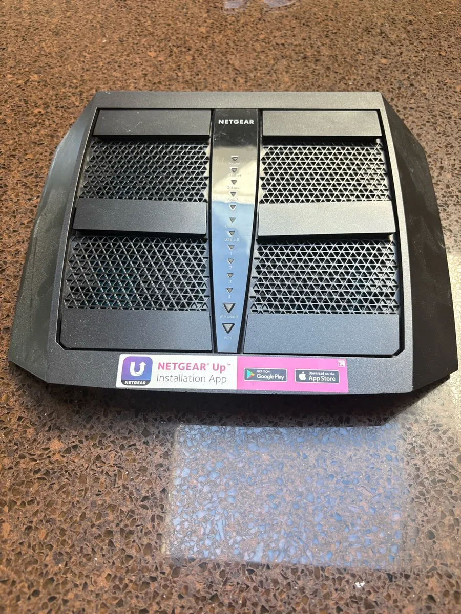 NETGEAR Nighthawk X6 Tri-band WiFi Router 3.2Gbps - Image 1