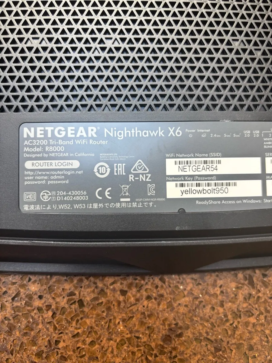 NETGEAR Nighthawk X6 Tri-band WiFi Router 3.2Gbps - Image 2