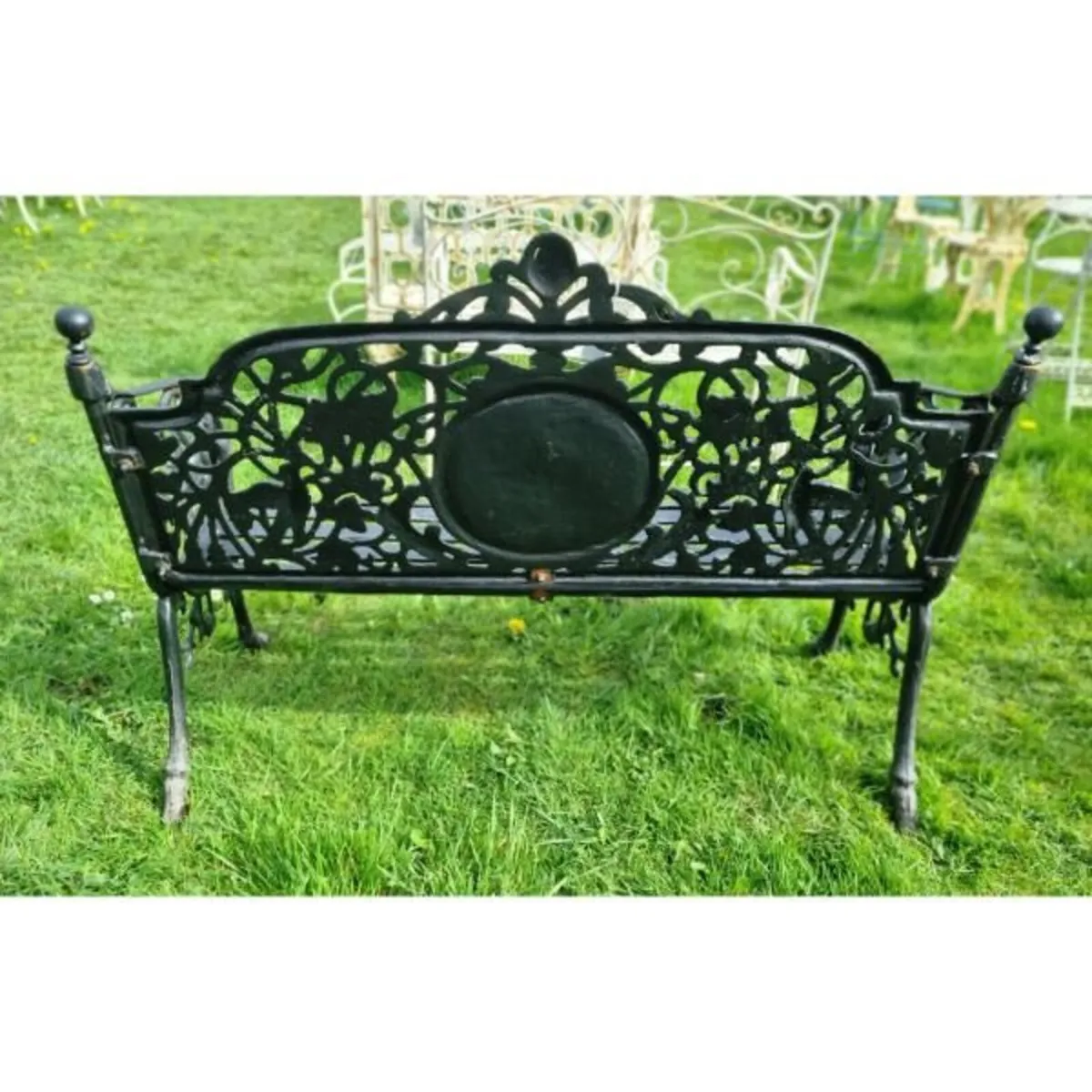 Medium Lady Bench Cast Iron Black CH-R-S126B-B - Image 3