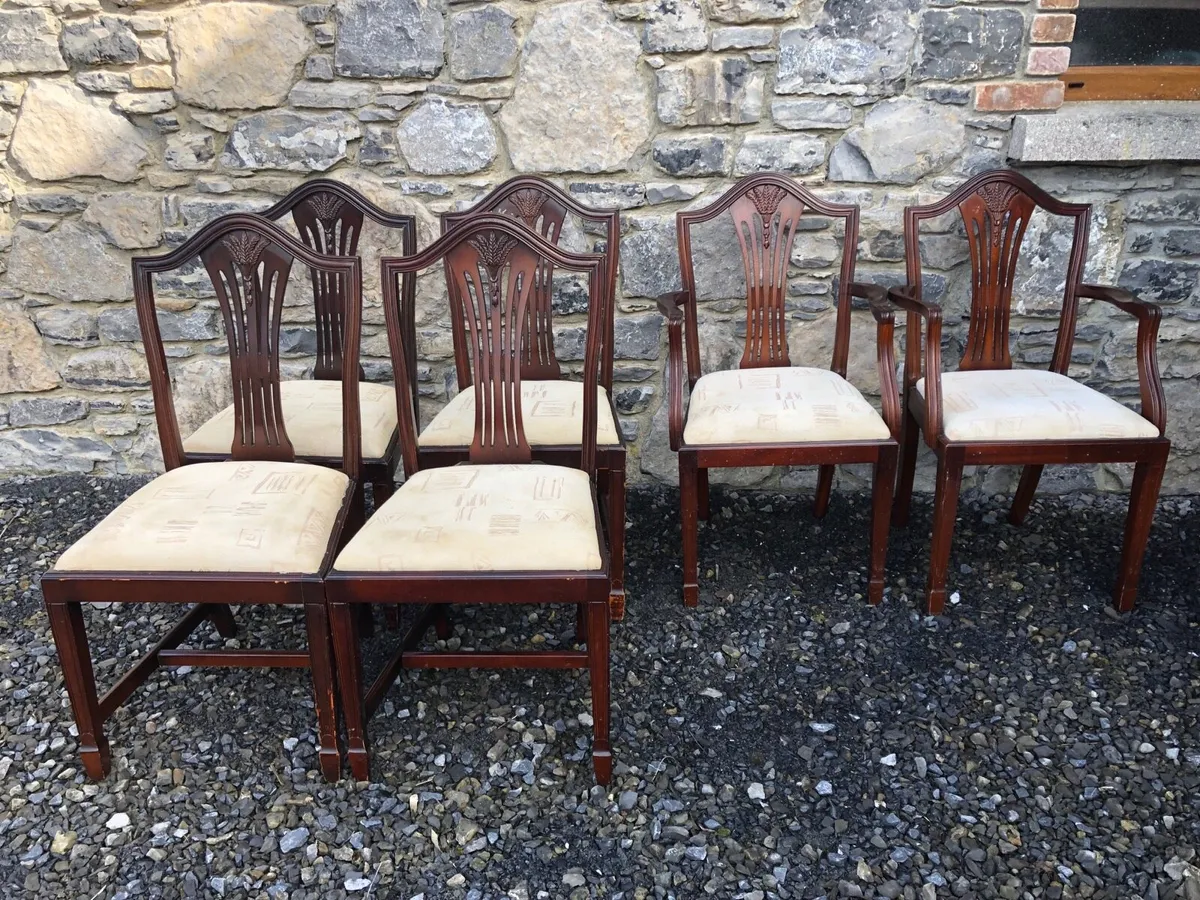 Dining room table and chairs - Image 3