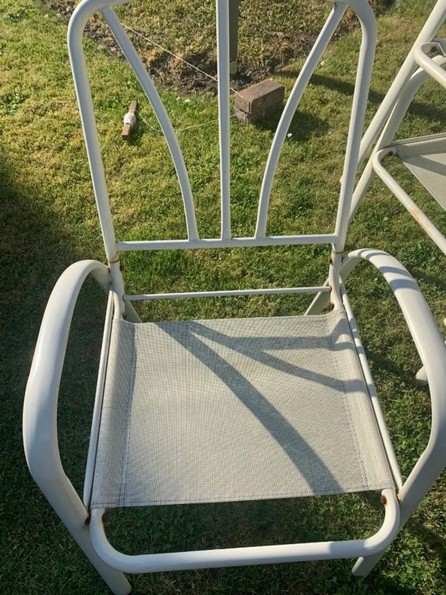 Garden table, 6 chairs and cushions - Image 3