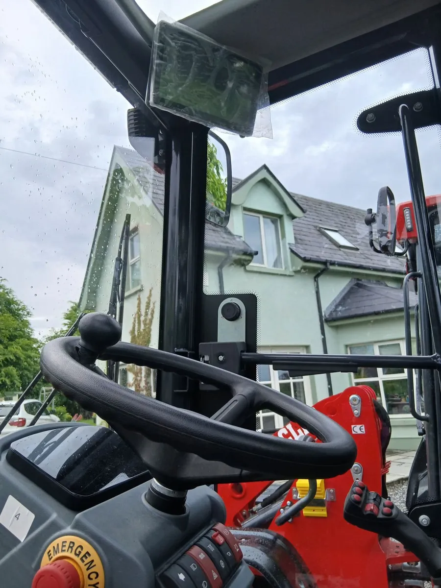 Heracles H220 mini wheel loader - Image 2