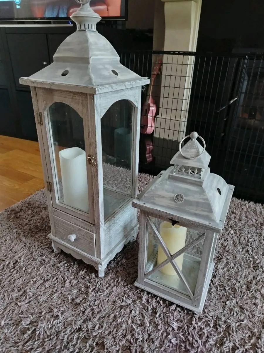 Two lanterns - Image 1