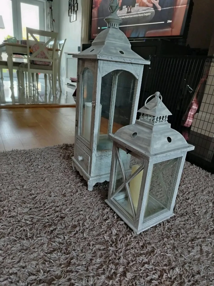 Two lanterns - Image 2