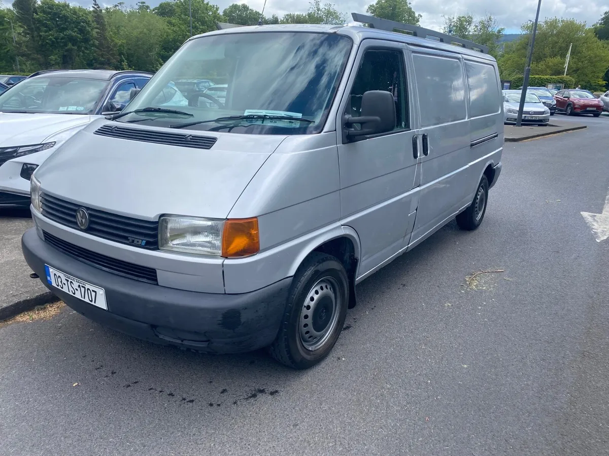 VW Transporter 2.5 LWB - Image 3