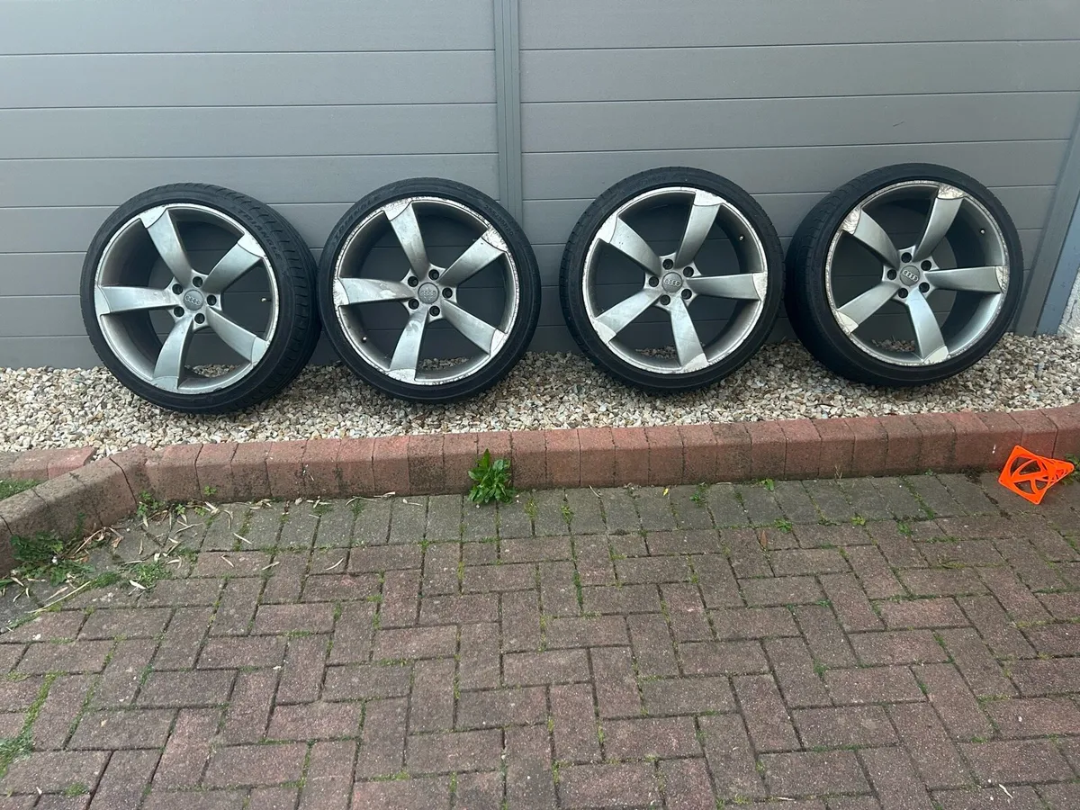 Set of Audi diamond cut alloys 255/35r20 - Image 1