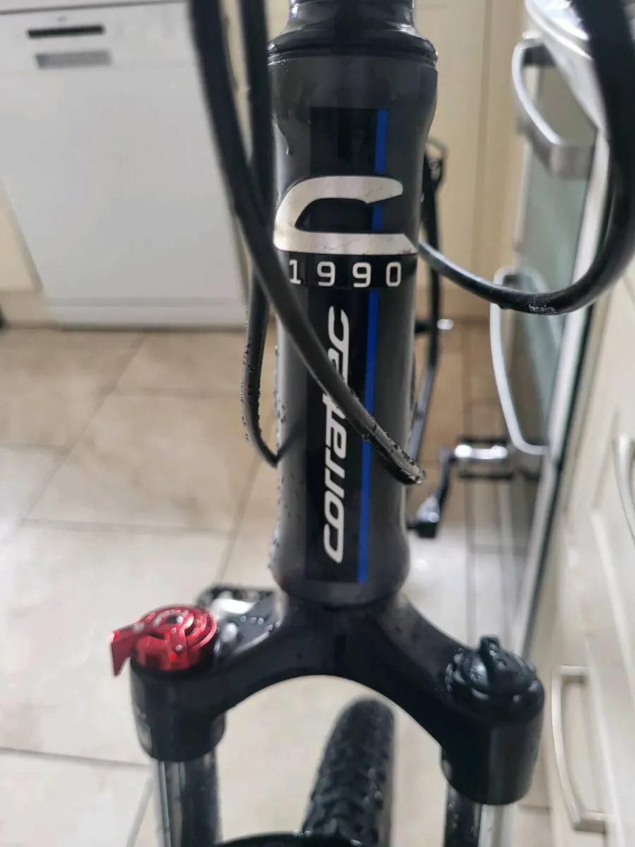 Xl hybrid bike (LIKE NEW) - Image 4