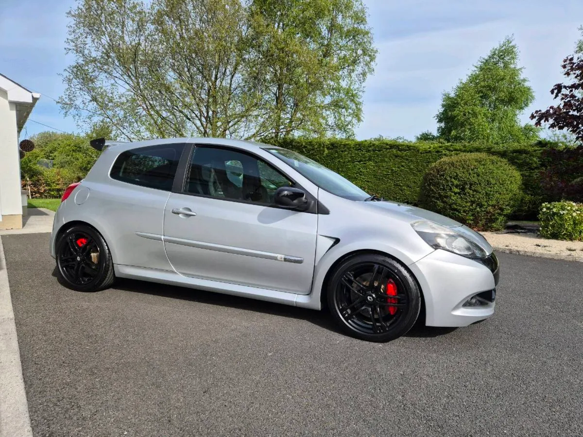 Clio RS 200 with Recaro's - Image 1