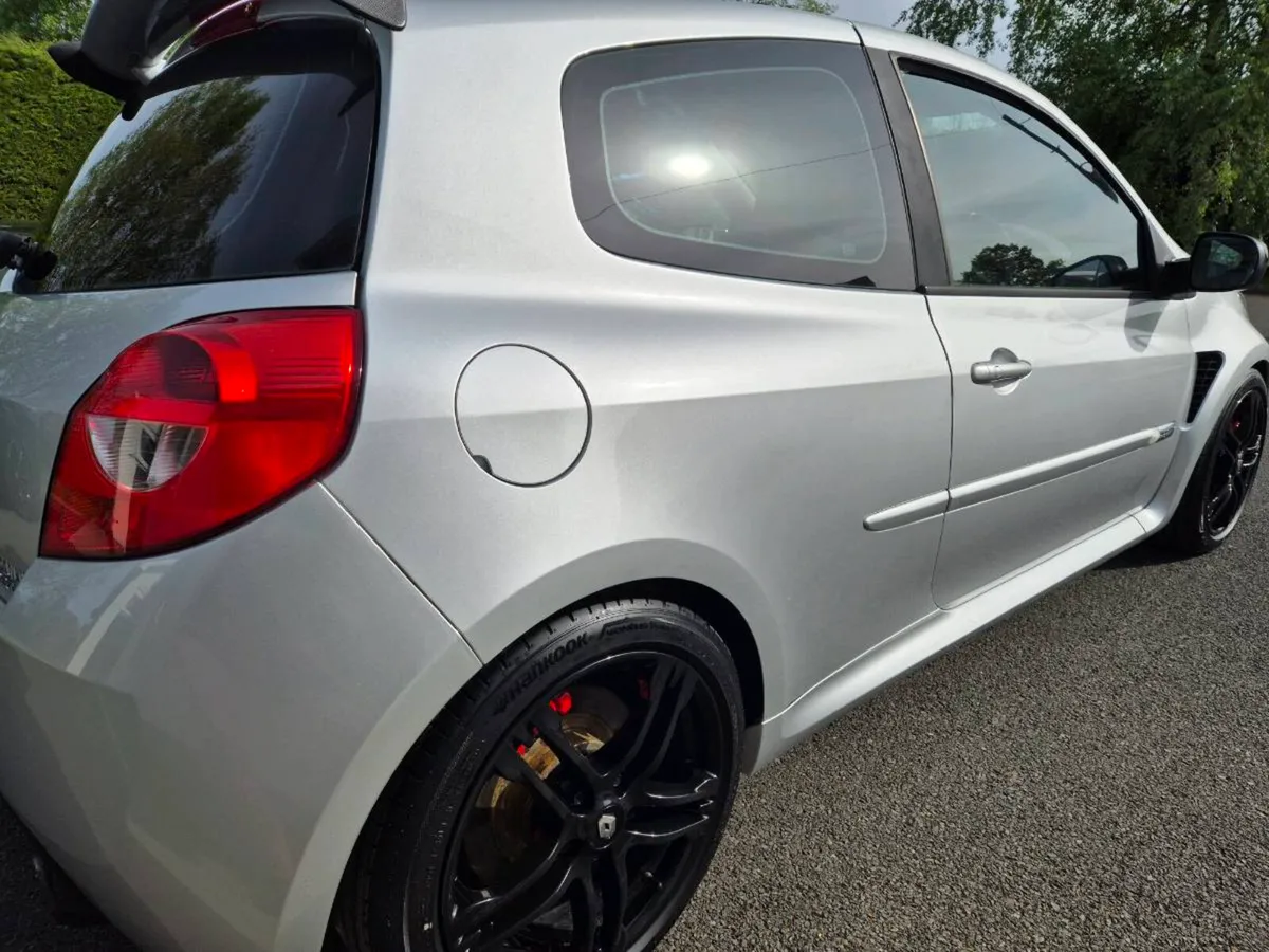 Clio RS 200 with Recaro's - Image 3
