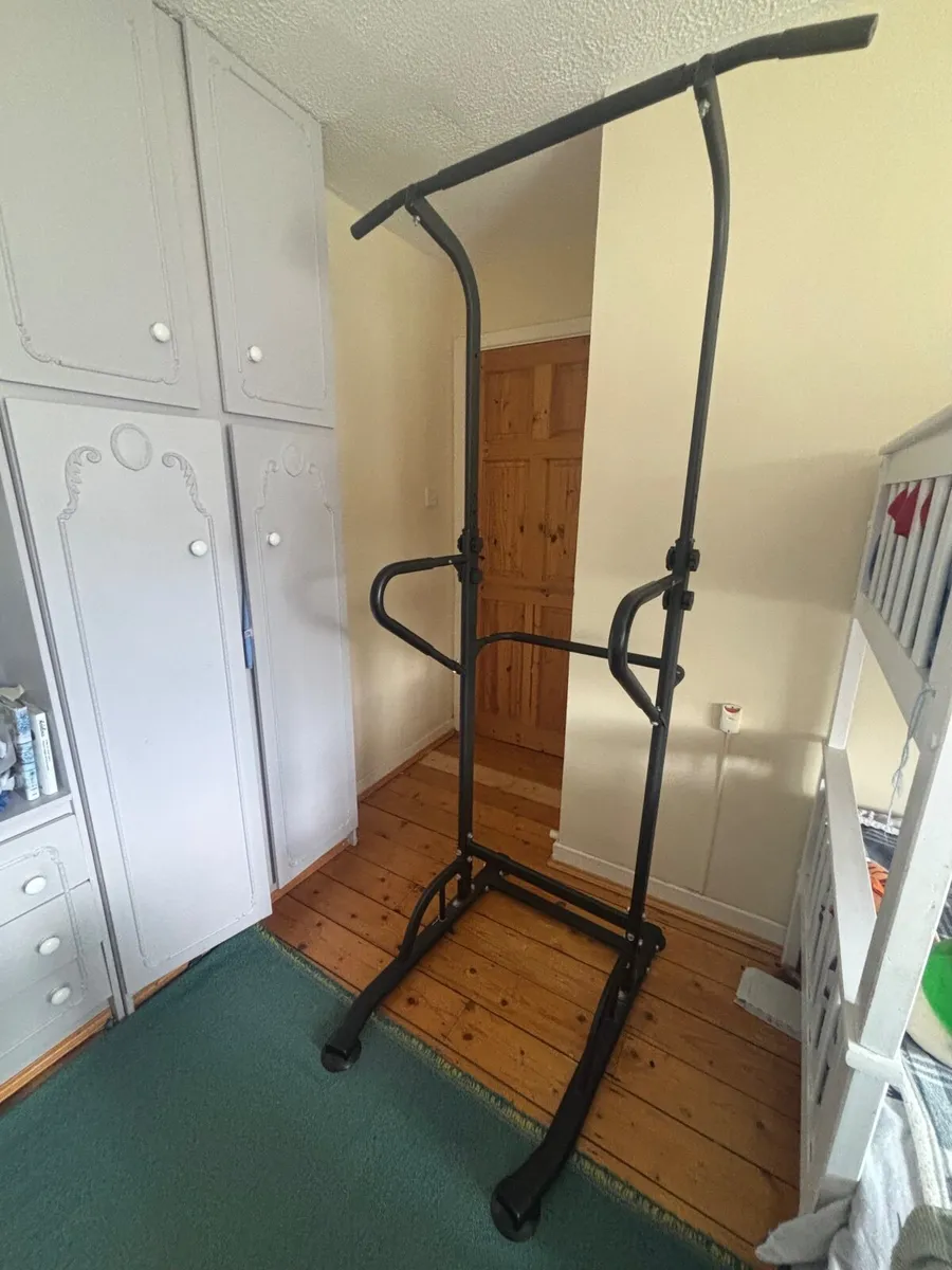 Power Tower / Pull-up Dip Station