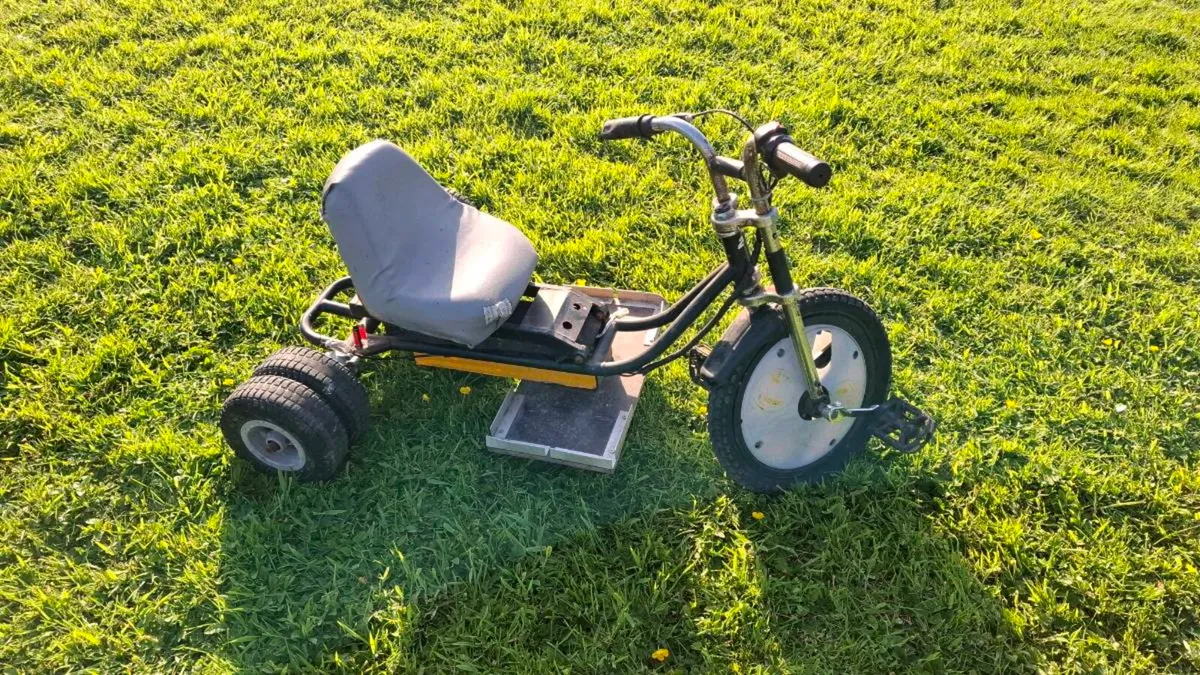 Electric kids scooter - Image 1