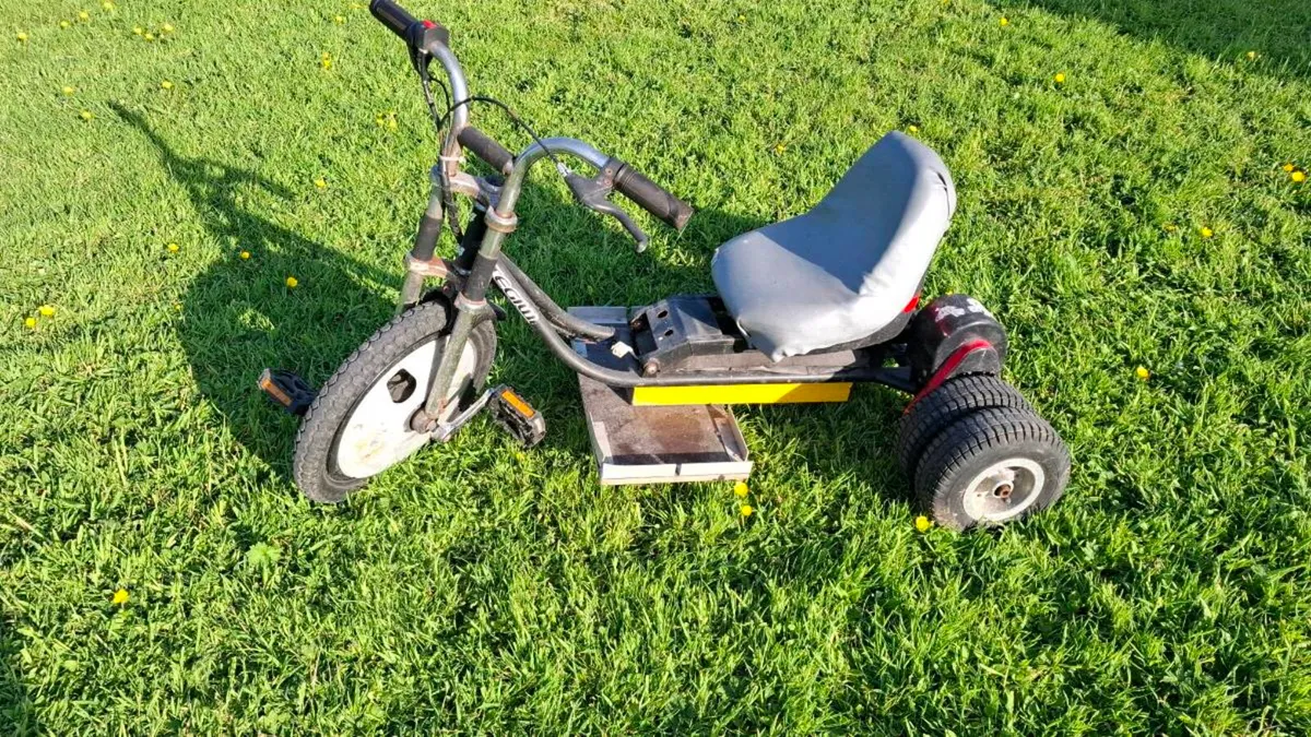 Electric kids scooter - Image 3