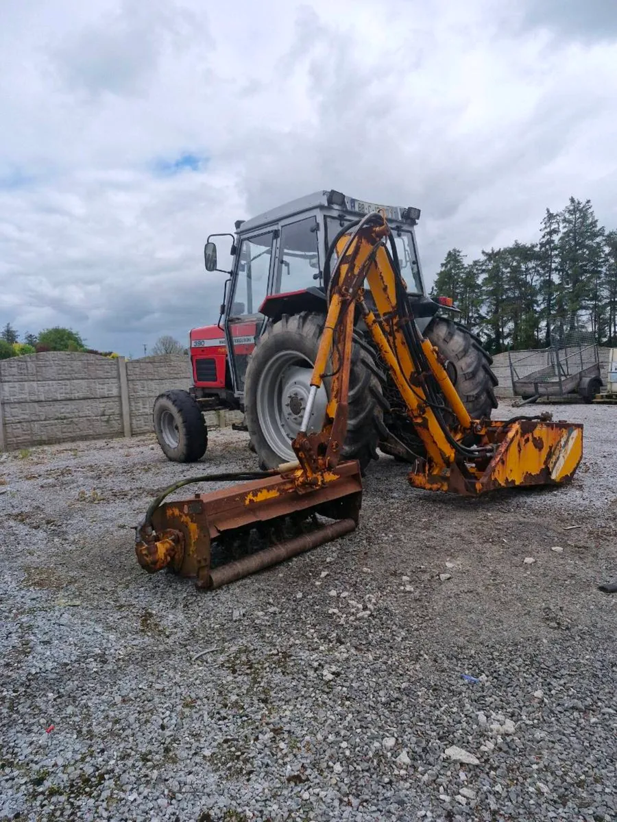 390 massey - Image 1