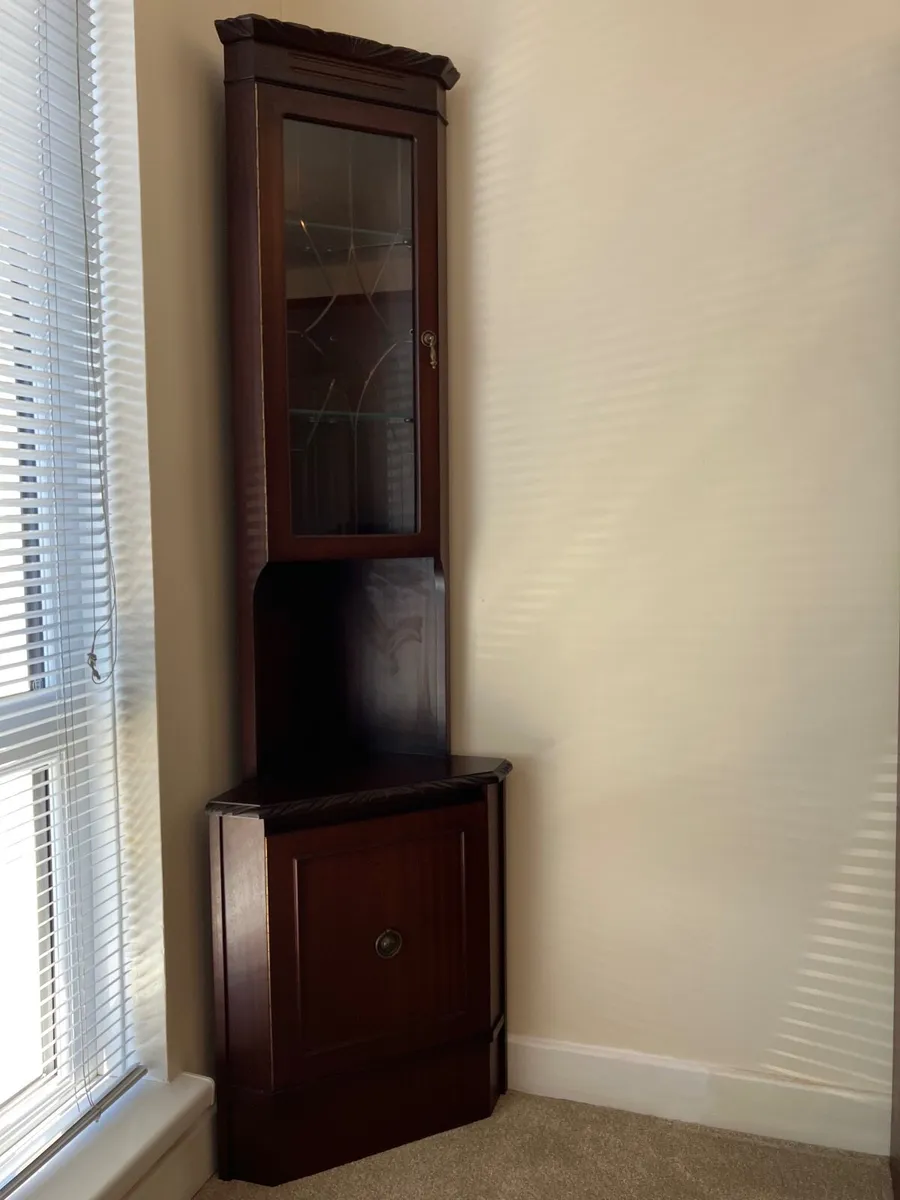 Mahogany Corner Unit(s) - Image 1