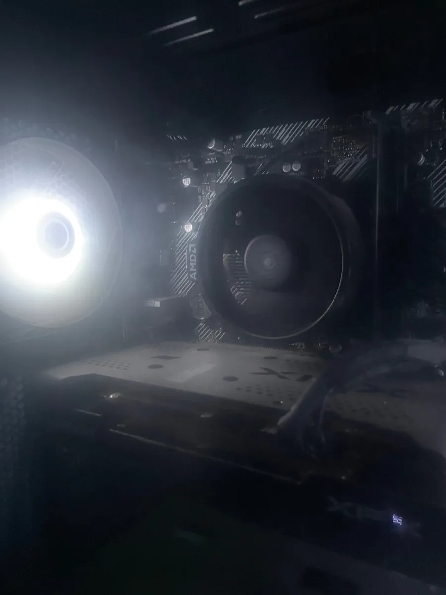 Gaming PC – Ryzen 5 5600X / RX 7600 / 16GB RAM / - Image 3