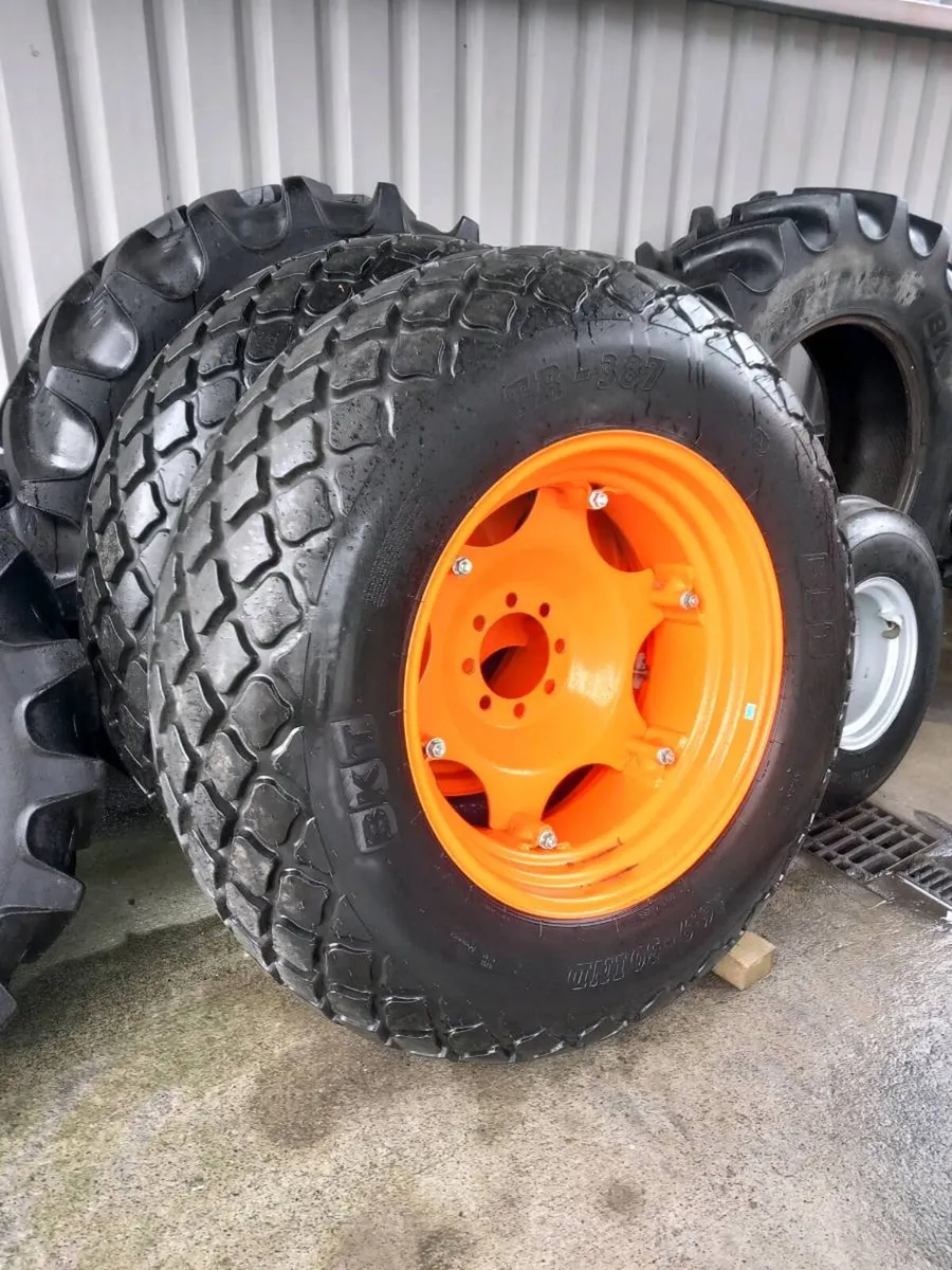 New. Lawn ,pitch compleet wheels  ,zetor - Image 3