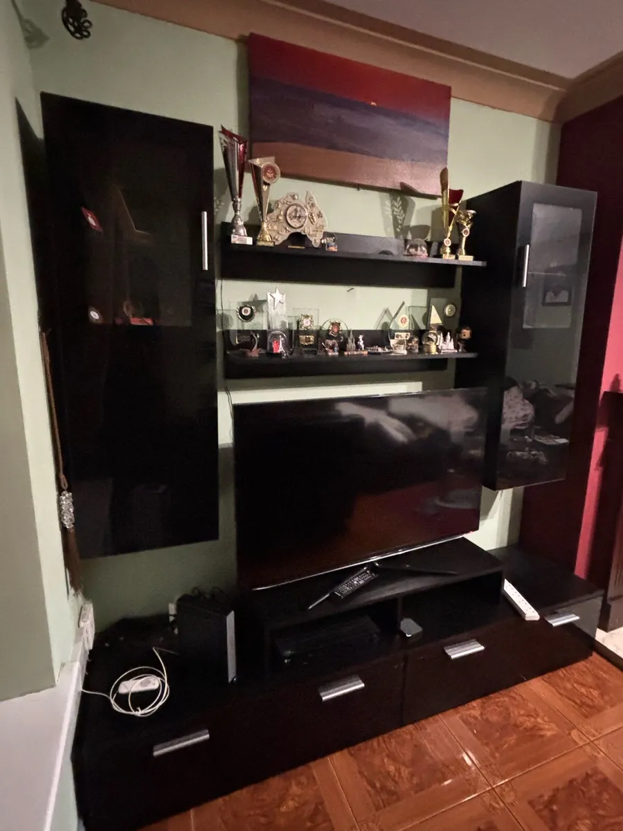 TV Stand with side shelves - Image 3