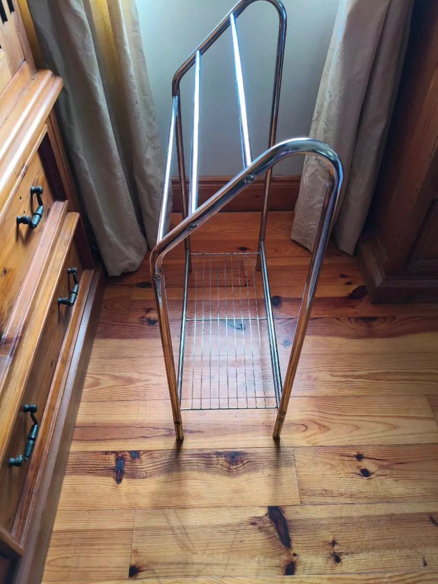 New towel rail 10 euro - Image 2