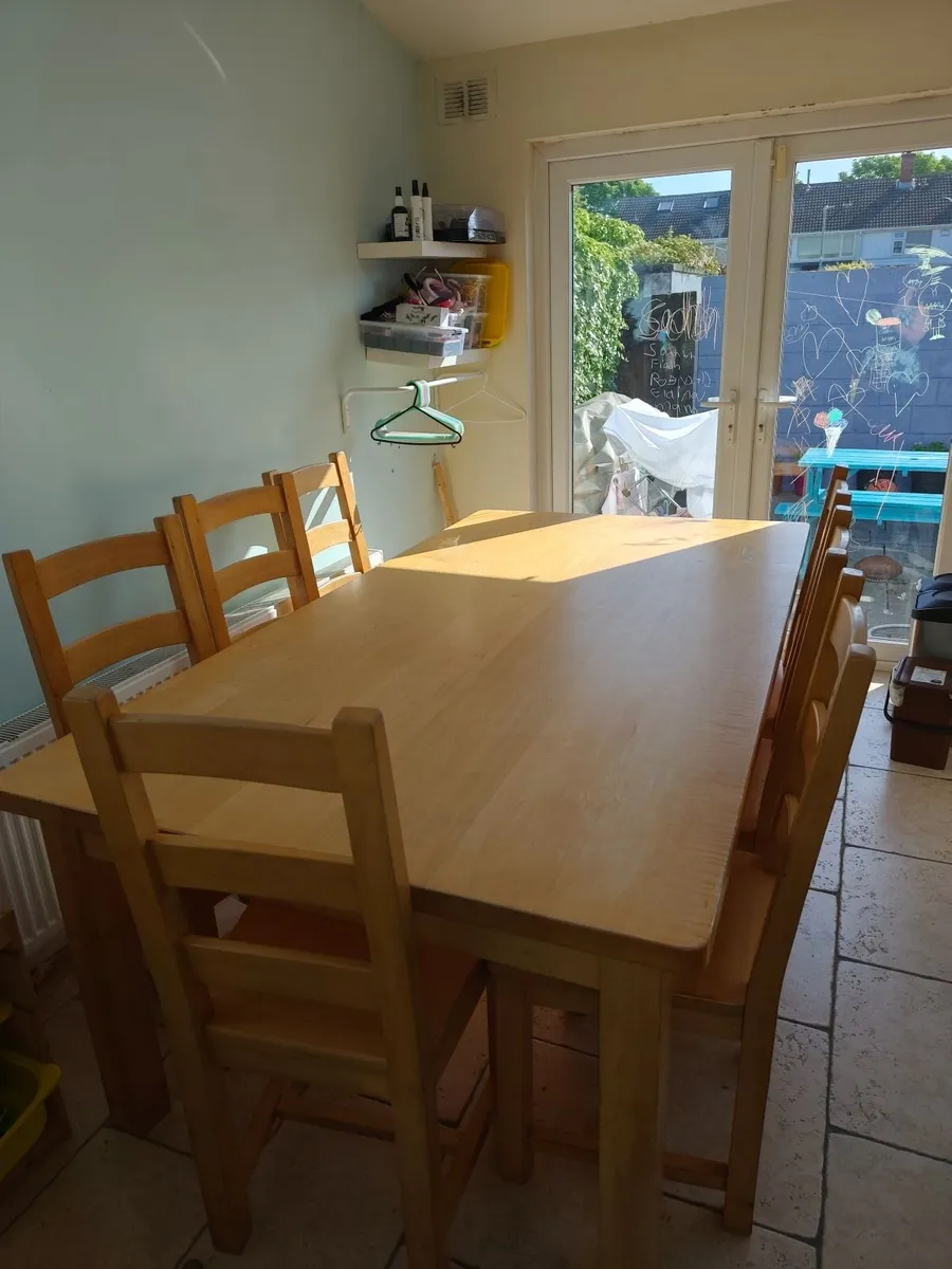 Solid wood table and 8 chairs - Image 2